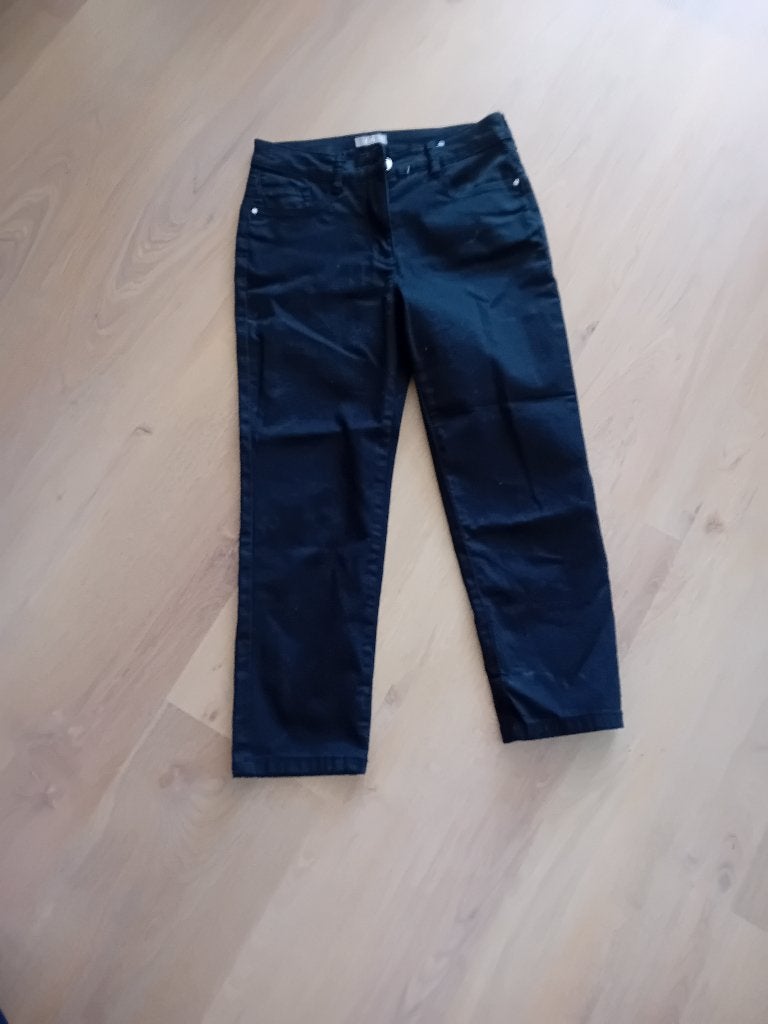 Zwarte   jeans kinder broek nieuw maat s, Ophalen of Verzenden, Nieuw, Zwart, W27 (confectie 34) of kleiner