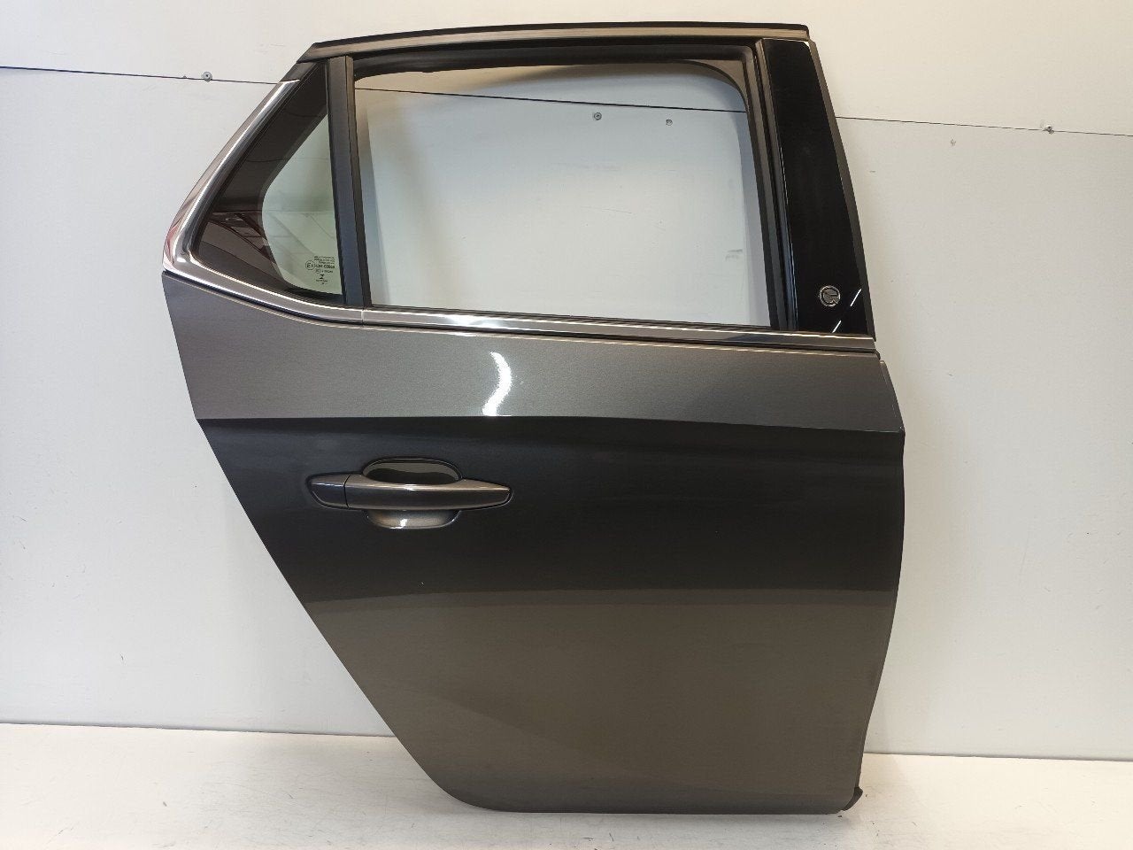 Portier rechts achter Opel Corsa, Auto-onderdelen, Carrosserie en Plaatwerk, Onderdelen@venauto.nl, Van der Ven Autorecycling B.V.