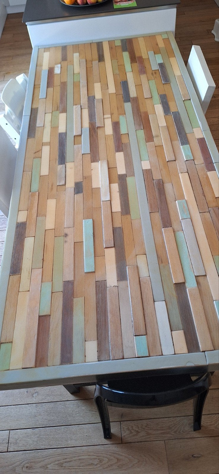 Uniek epoxy tafelblad met eiken latjes, Ophalen, Overige materialen, Modern, industrieel, uniek, 200 cm of meer