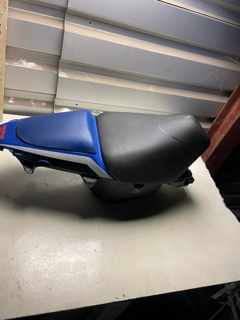 Aprilia sr zadenl en buddy bak, Ophalen of Verzenden, Zo goed als nieuw, Zadel, Aprilia