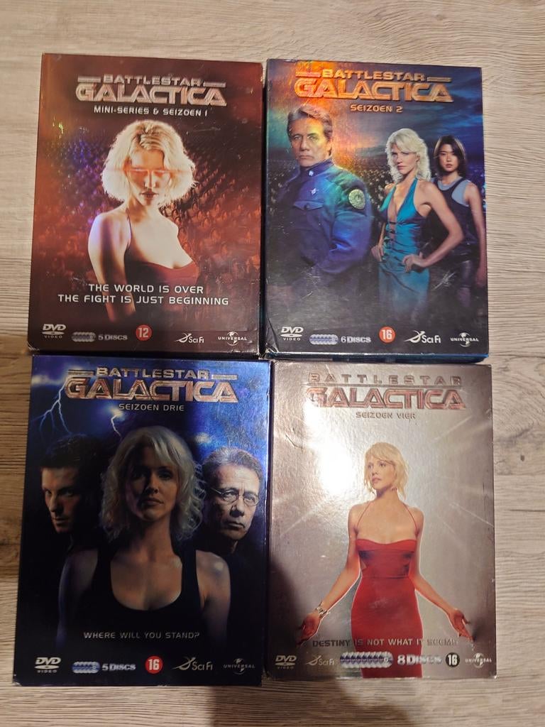 Battlestar Galactica S1 tm S4 met NLO, Ophalen of Verzenden, Zo goed als nieuw