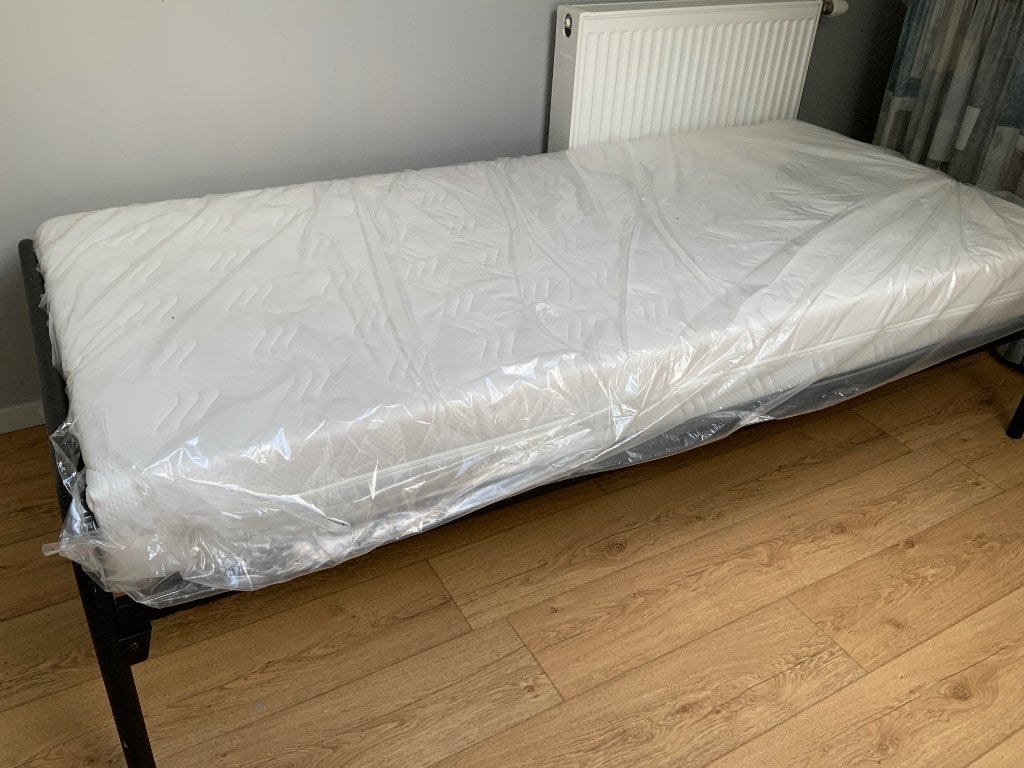 Twee Eenpersoonsbedden onderschuif, Ophalen, 90 cm, Eenpersoons, Zwart
