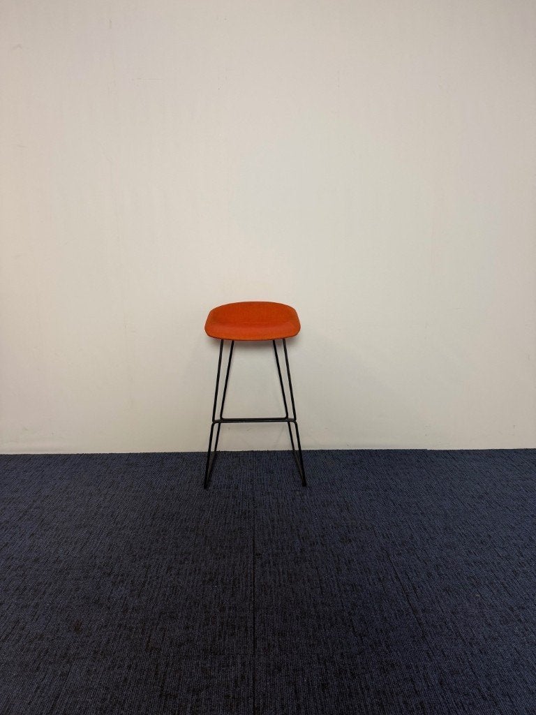 5 x Barkruk HAY About A Stool 'AAS' 38 - oranje/zwart, Huis en Inrichting, Ophalen, Met voetsteun, 60 tot 90 cm, Gebruikt