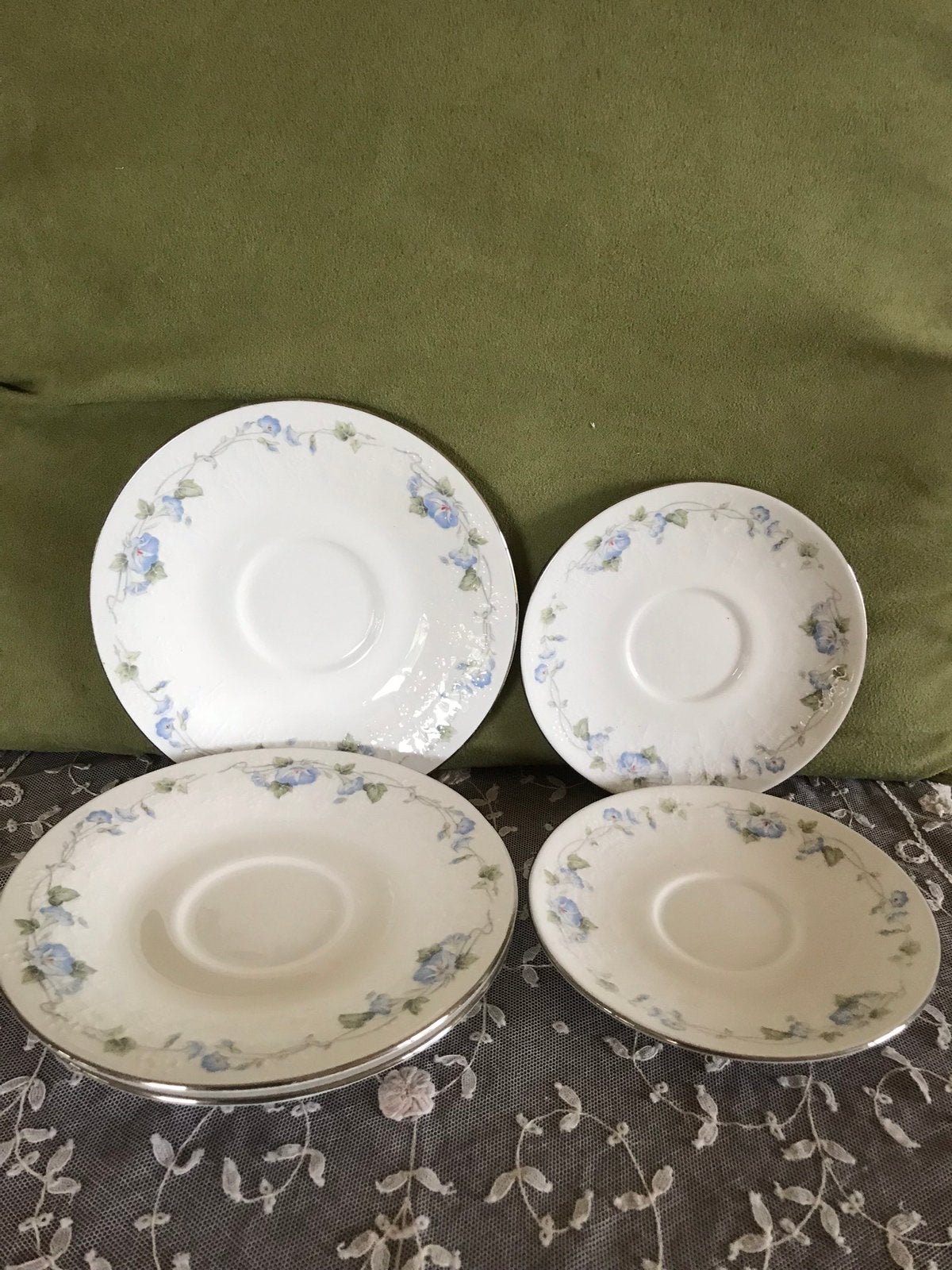 Schoteltje Royal Albert (010618), Gebruikt, Ophalen of Verzenden, Overige stijlen, Kop(pen) en/of Schotel(s)