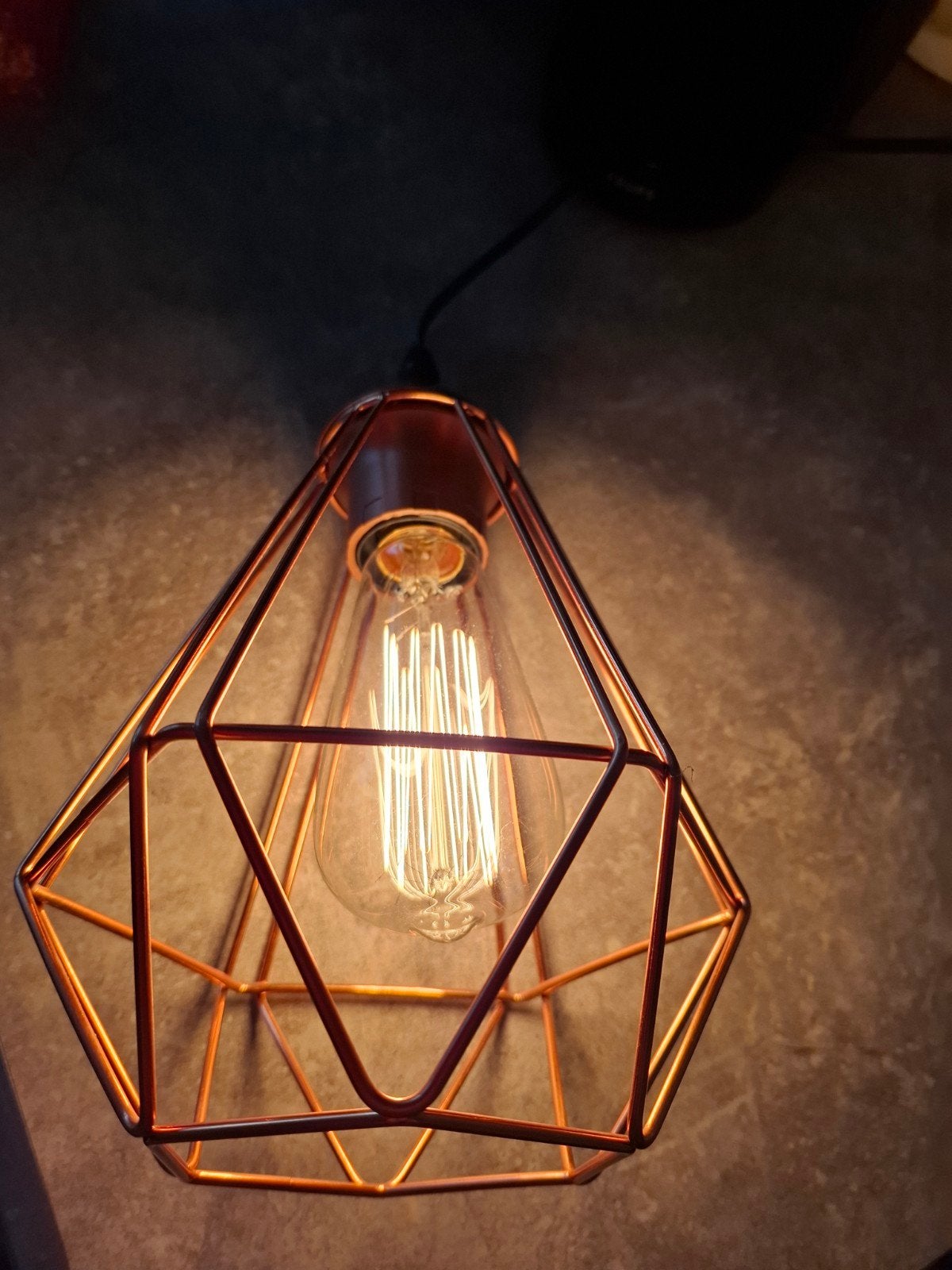 Moderne koperdraad hanglamp met schakelaar en stekker., Huis en Inrichting, Ophalen of Verzenden, Zo goed als nieuw, Metaal, E27 (groot)