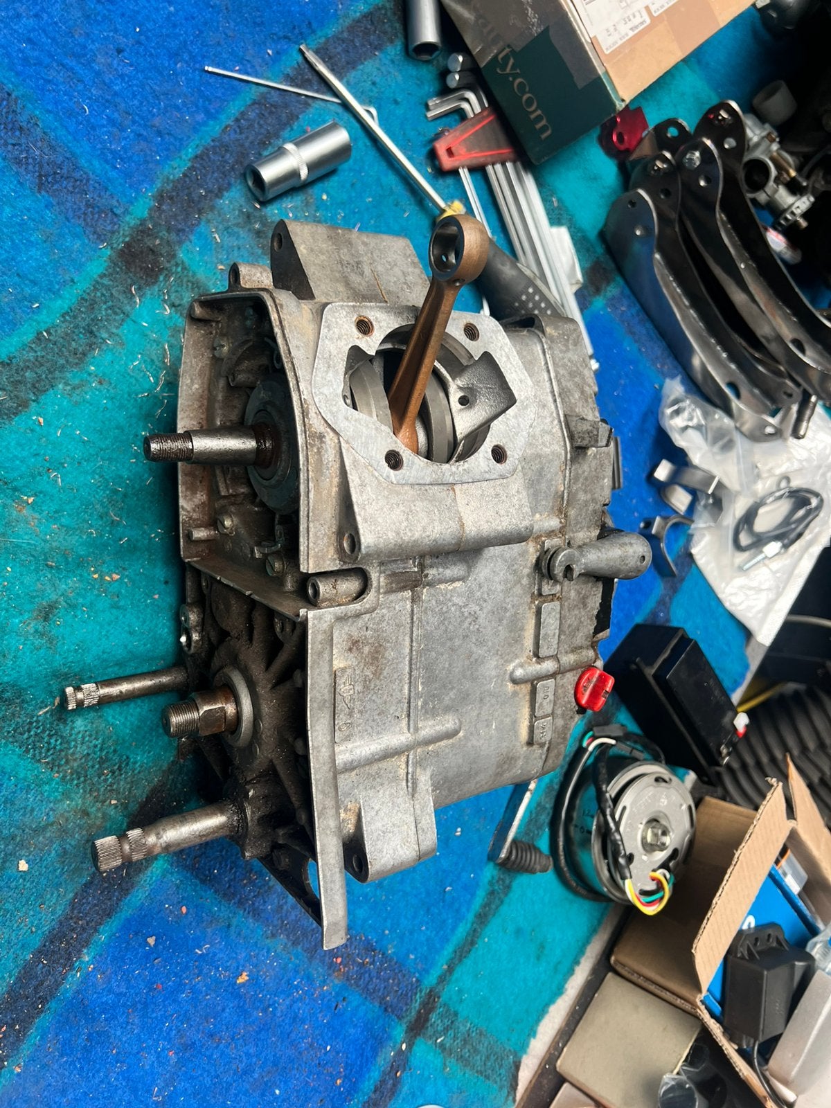 Motorblok ks 80 (blok 2), Fietsen en Brommers, Brommeronderdelen | Zundapp, Ophalen, Blok