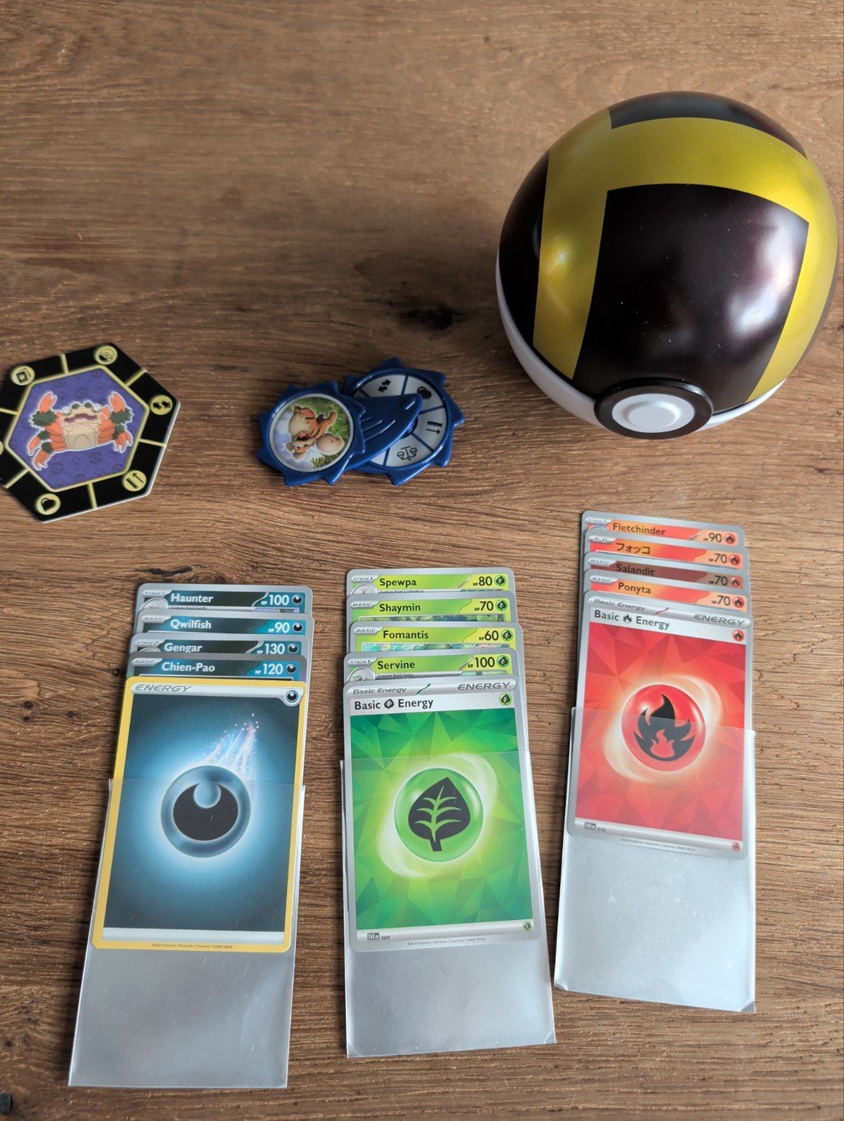 Pokémon kaarten en accessoires in Pokéball, Ophalen of Verzenden, Gebruikt, Meerdere kaarten