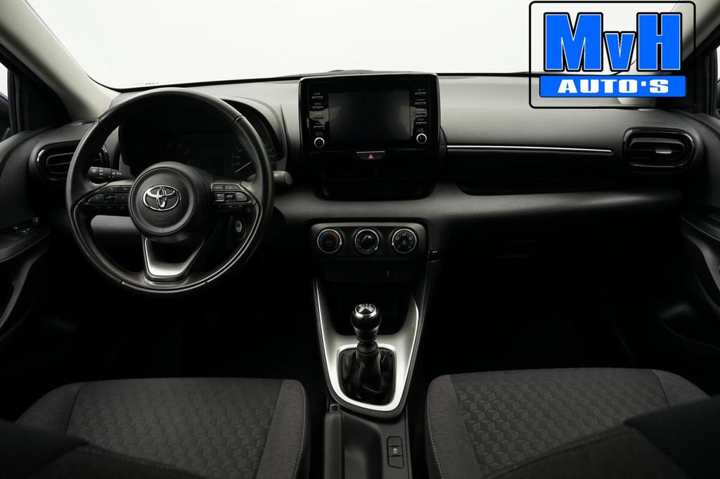Toyota Yaris 1.5 VVT-i Active|CAMERA|ADAP.CRUISE|CARPLAY|NAP, Voorwielaandrijving, Euro 6, Met garantie (alle), Blauw