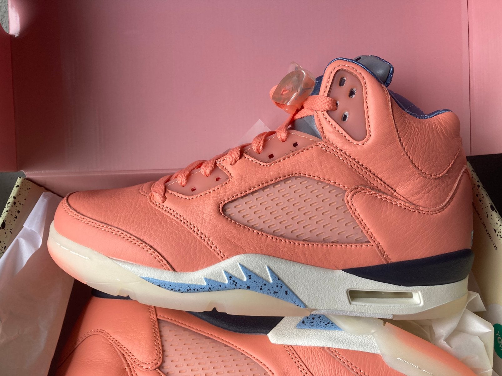 Air Jordan x DJ Khaled - crimson bliss - maat 42, Nike Air Jordan, Nieuw, Ophalen of Verzenden, Sneakers of Gympen