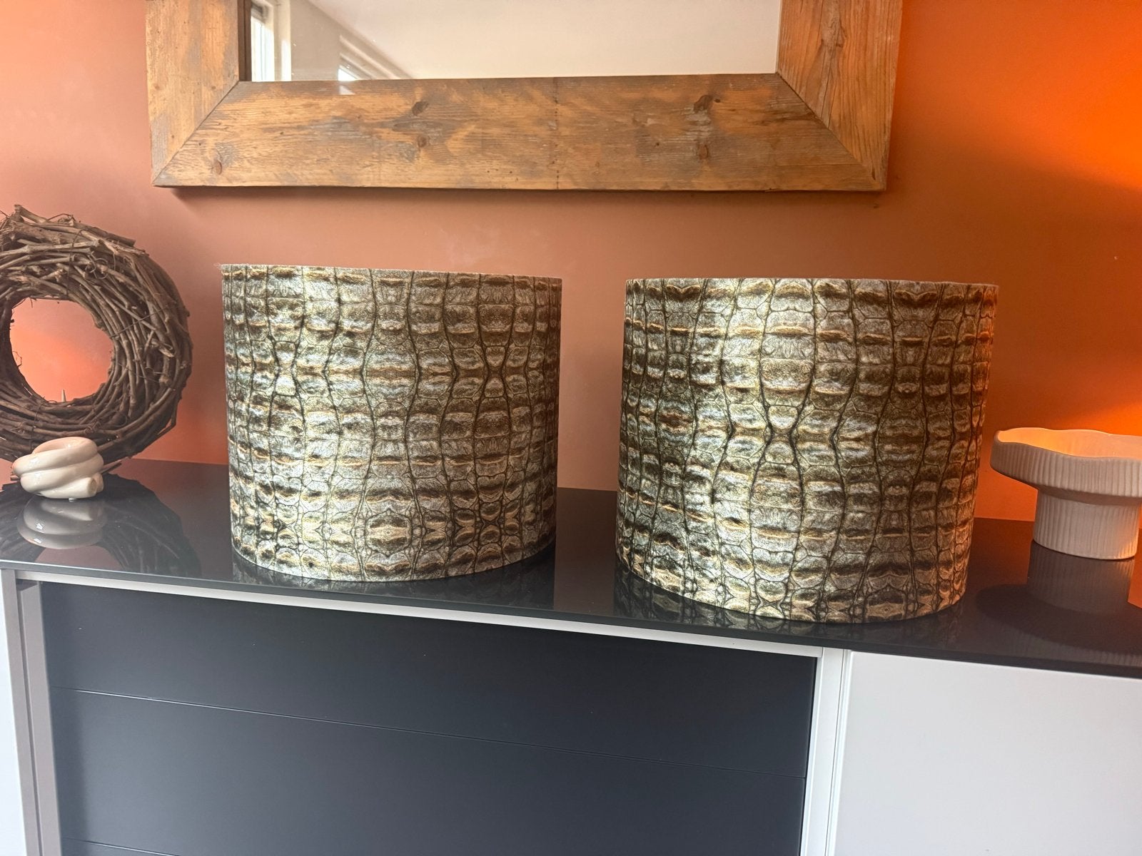 Set van 2 lampenkappen met krokodillenprint, Ophalen, Gebruikt, 32 cm, Rond