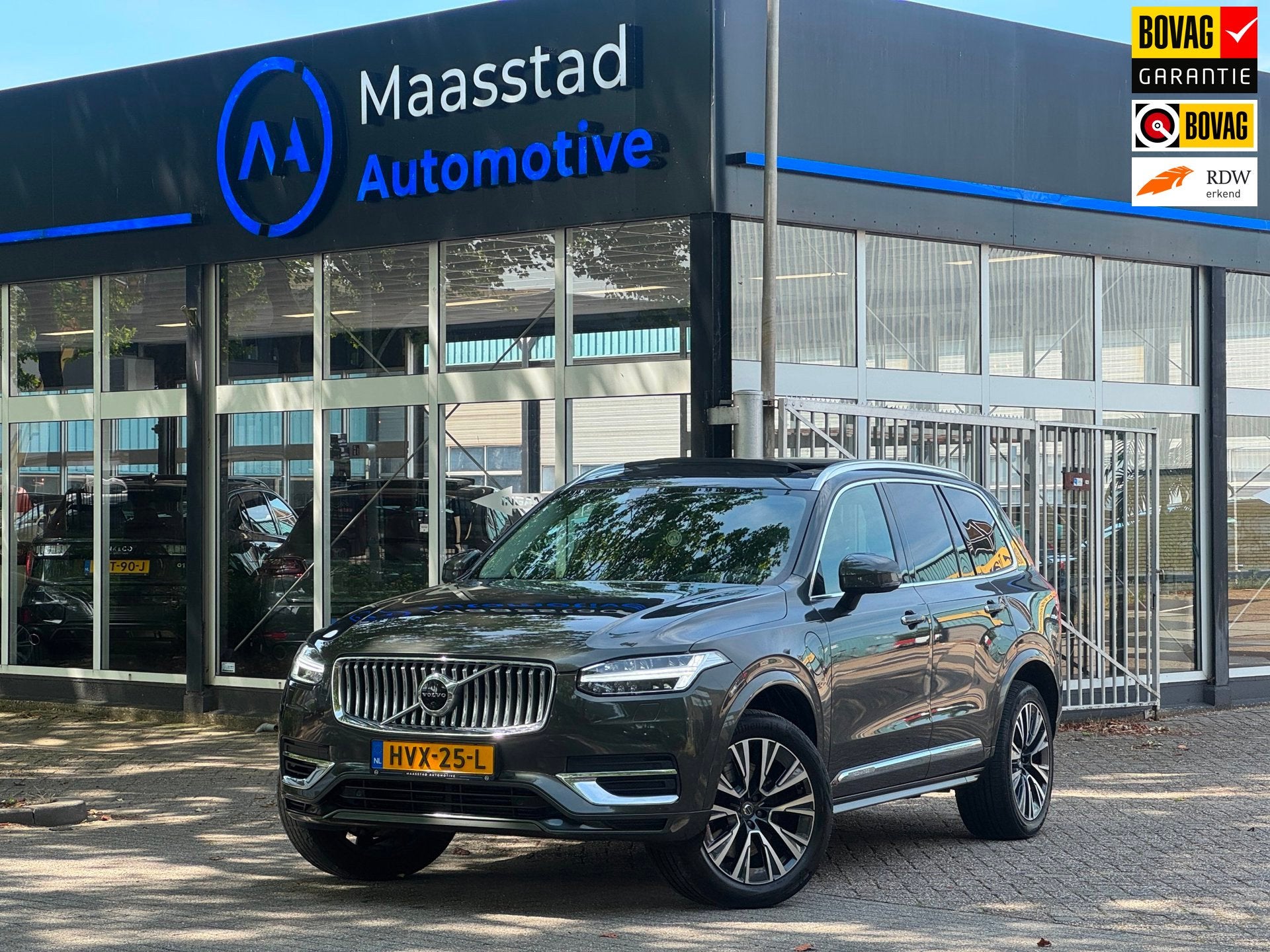 Volvo XC90 2.0 T8 Recharge AWD Plug in Hybrid Dealer onderho, Gebruikt, 4 cilinders, 1969 cc, 7 stoelen
