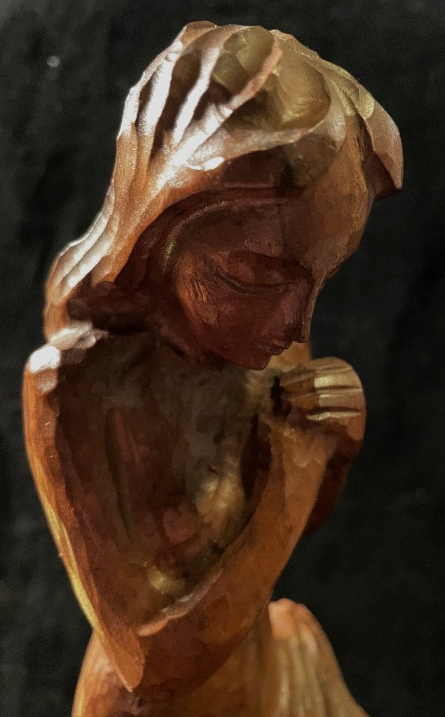 Uniek oud gesneden houtsnijwerk beeld liefdevolle dames, Groep mensen, Ophalen of Verzenden, Beeld, Hout