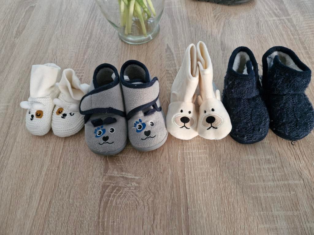 Slofjes, Kinderen en Baby's, Babykleding | Schoentjes en Sokjes, Ophalen of Verzenden, Jongetje of Meisje, Slofjes