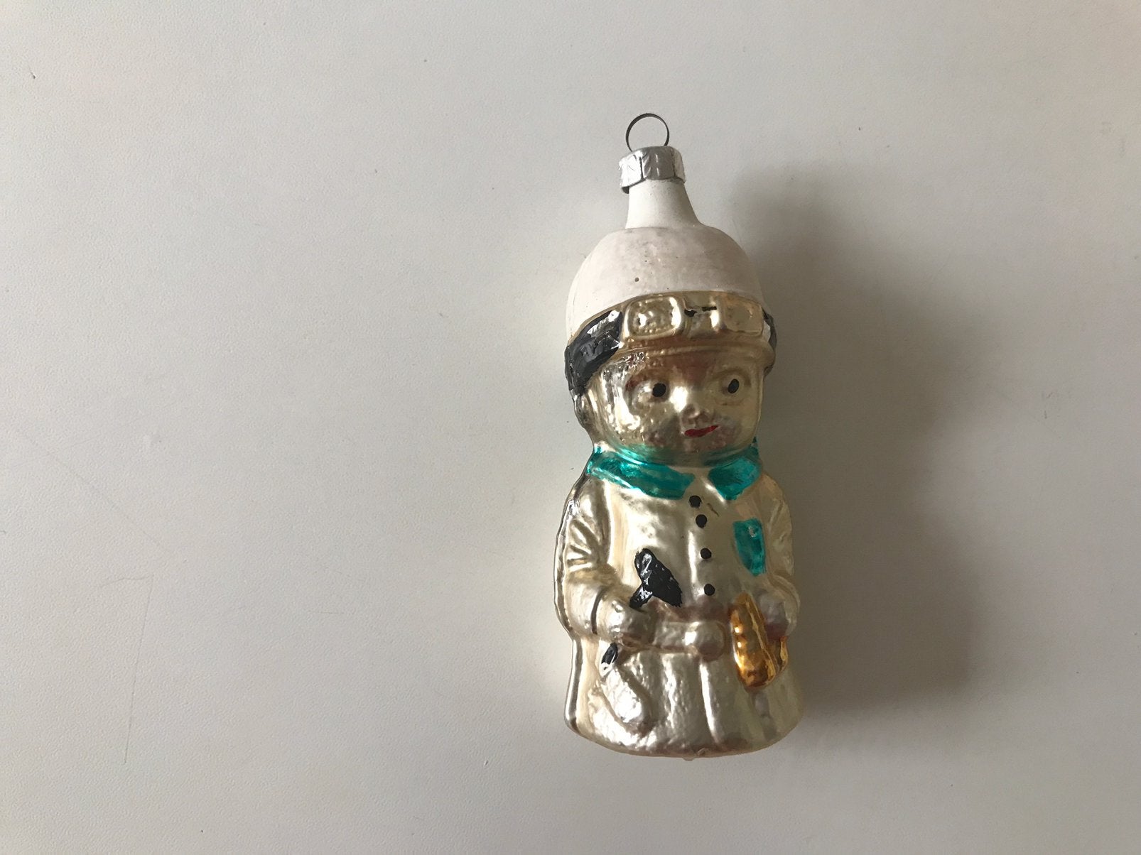 Oude kerstbal pilootje met vliegbril, Ophalen of Verzenden, Gebruikt