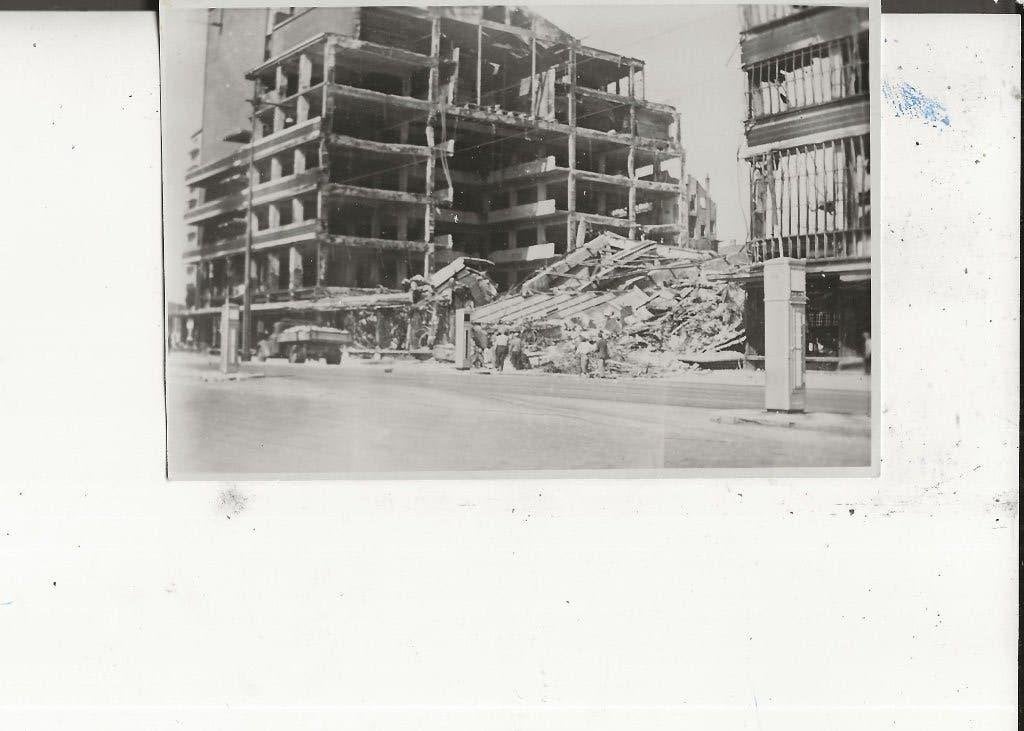 Rotterdam 2e WO Bijenkorf na het bombardement Foto, Ophalen of Verzenden, 1940 tot 1960, Ongelopen, Zuid-Holland