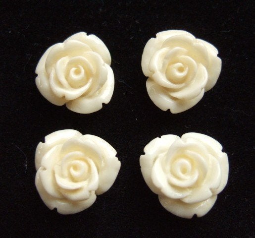 HALVE PRIJS ~ Lieve roosjes flatback ~ 15 mm ~ Ivoor, Hobby en Vrije tijd, -, -, Nieuw, Ophalen of Verzenden