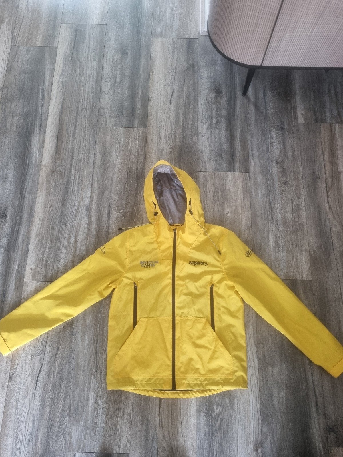 superdry wind/regen jas, Maat 52/54 (L), Overige kleuren, Nieuw, Ophalen of Verzenden