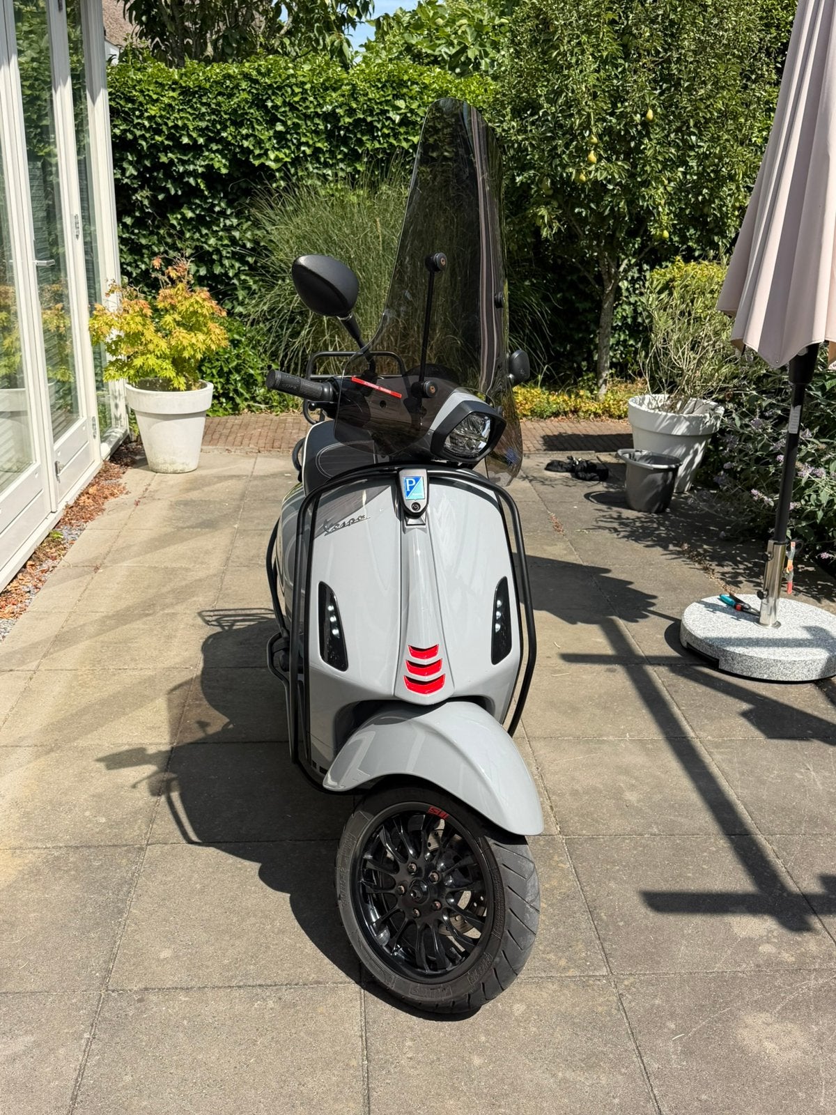 Vespa Sprint Nardo Grey – december 2019 – 14.900 km, Fietsen en Brommers, Scooters | Vespa, Ophalen, Zo goed als nieuw, Benzine