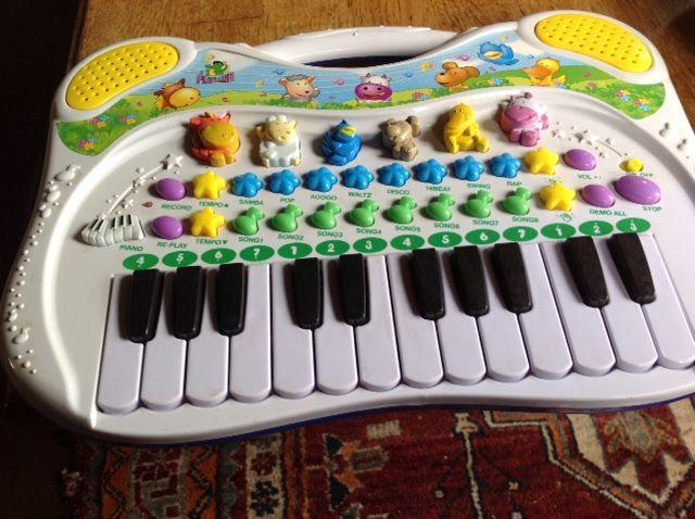 Kinderpiano / keyboard - volop geluid, Ophalen of Verzenden, Zo goed als nieuw, Overige typen