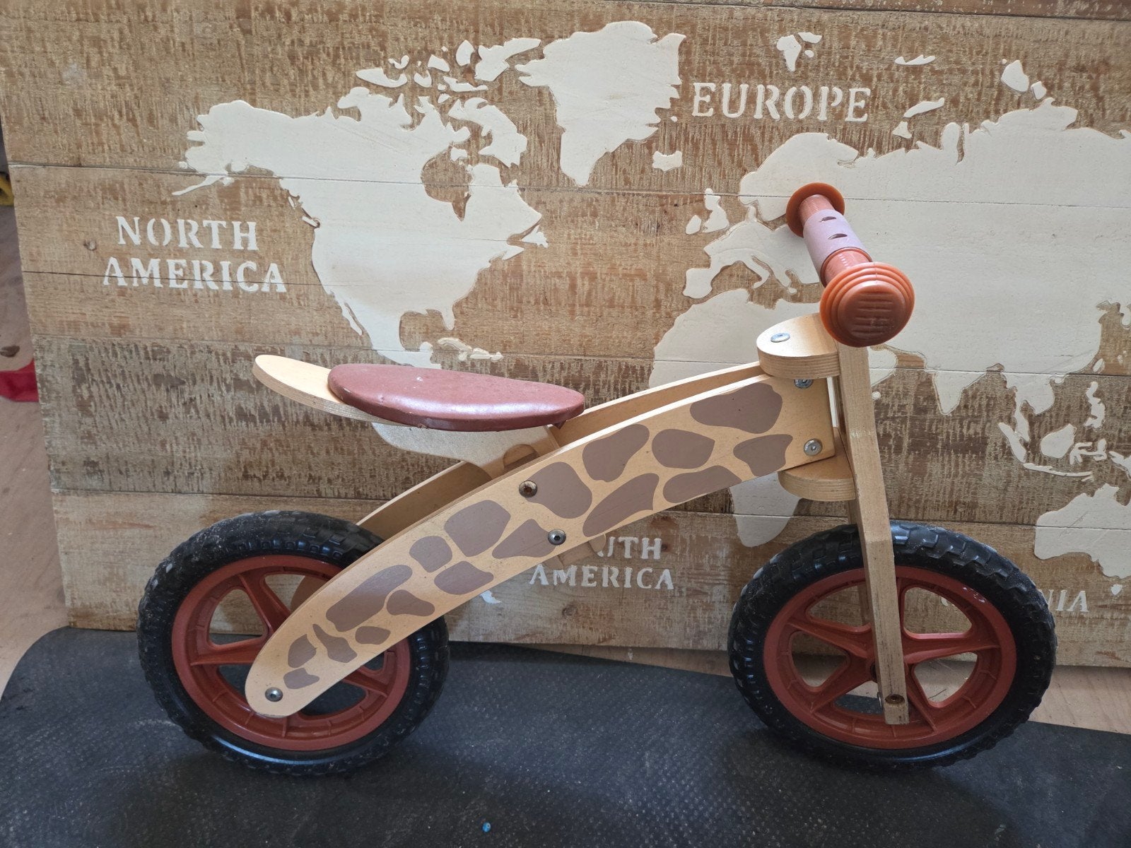 Houten loopfiets met giraffe print, Ophalen of Verzenden