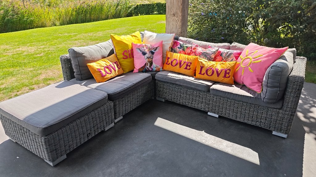 Loungeset Intratuin compleet met kussens, Ophalen, 5 zitplaatsen, Gebruikt, Rotan