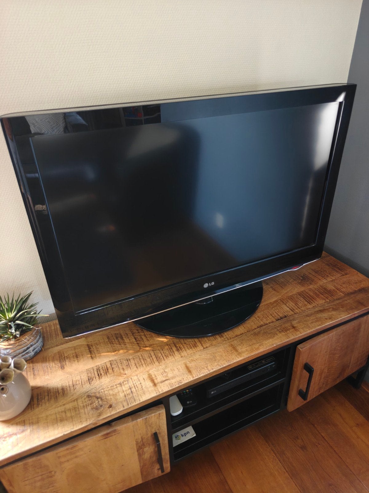 LG LCD TV - Goede staat, inclusief afstandsbediening, Ophalen, Gebruikt, 50 Hz, 80 tot 100 cm