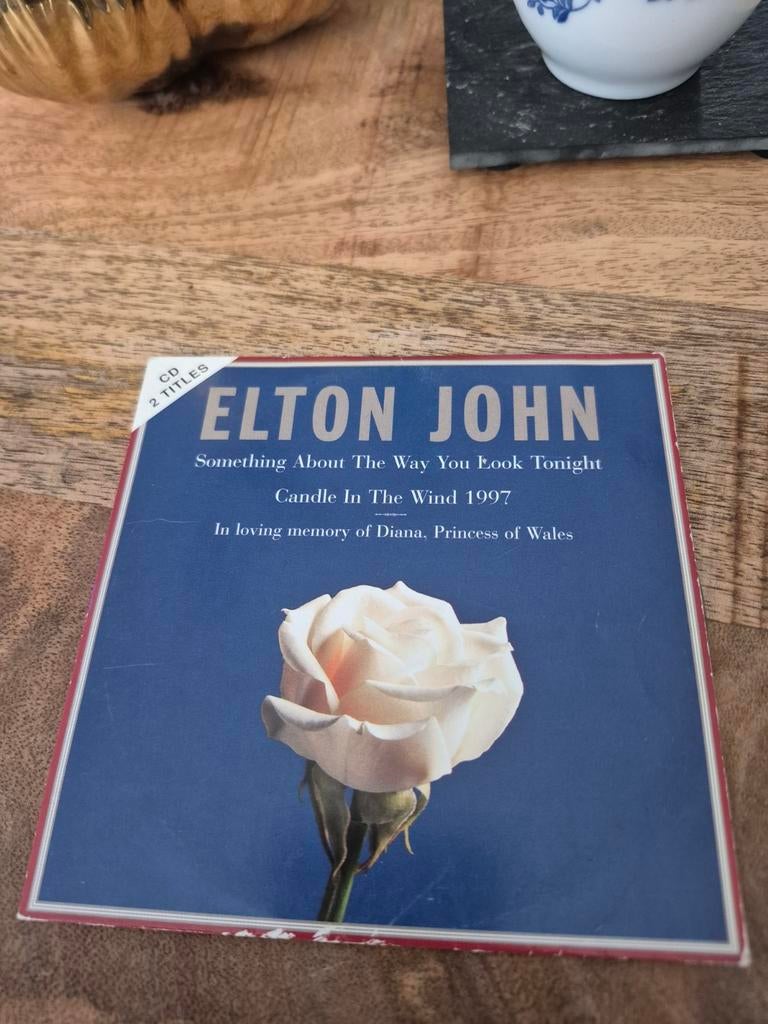 Elton John - Something About The Way You Look Tonight CD, 1 single, Ophalen of Verzenden, Gebruikt, Pop