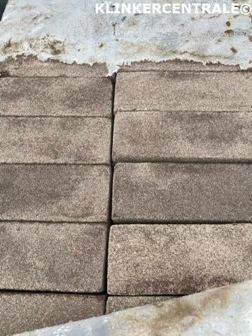 180/1.000m2 bruin zwart gemêleerd gebakken klinkers dikf.7-d