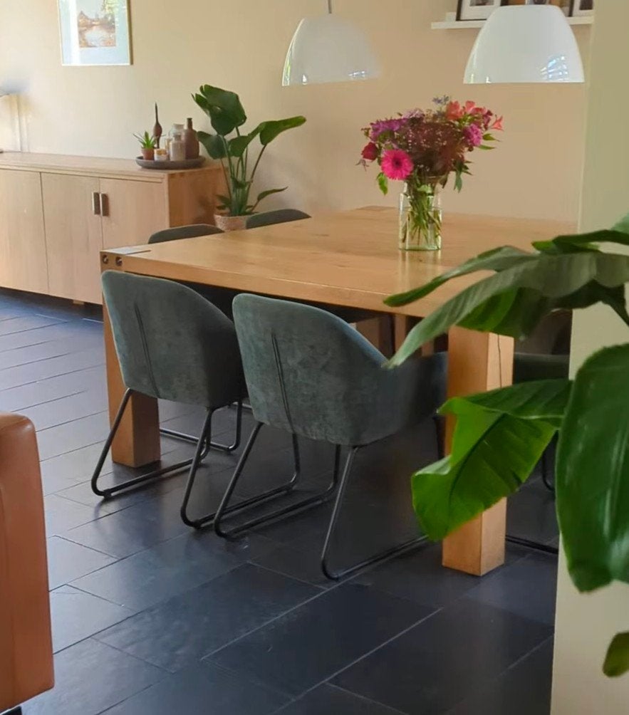 Stoere eikenhouten tafel met bijpassend bankje, Ophalen, Gebruikt, Stoer, robuust, 150 tot 200 cm
