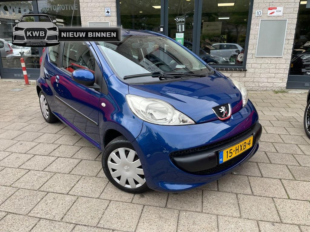 Peugeot 107 1.0-12V 3Drs Weinig kilometers Apk (bj 2008), Auto's, Gebruikt, Bedrijf, Handgeschakeld, Euro 4