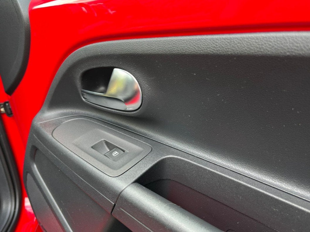 Foto 19 van Volkswagen up! 1.0 | 1e Eigenaar | 85.265 km | APK okt 2027