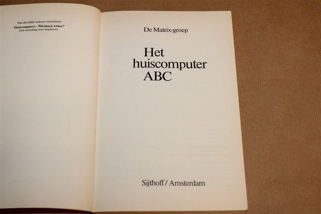 Het Huiscomputer ABC — Vintage Computerwoordenboek 1984, Boeken, Informatica en Computer, Ophalen of Verzenden, Gelezen, Internet of Webdesign