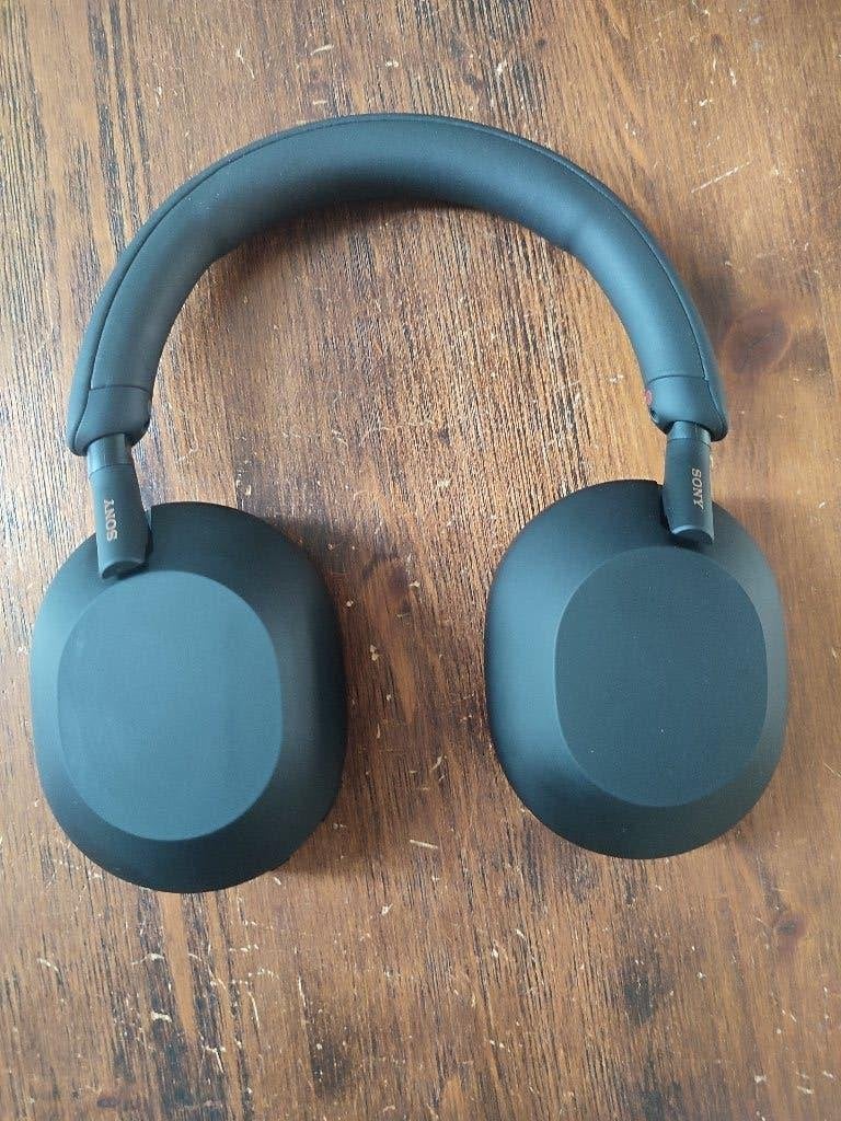 Foto 5 van Sony WH-1000XM5 draadloze noise-cancel. koptelefoon te koop!