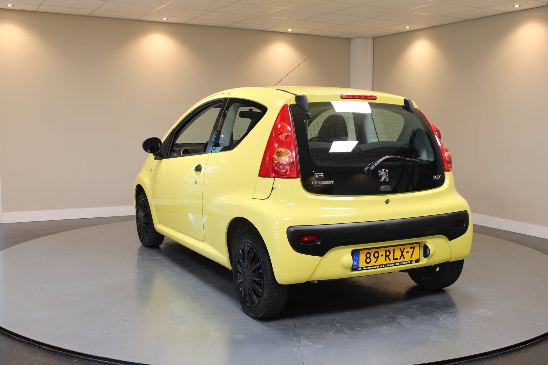 Peugeot 107 1.0-12V XR *2de Eigenaar!* Airco|Lage Km-stand N, Voorwielaandrijving, Euro 5, Gebruikt, 4 stoelen