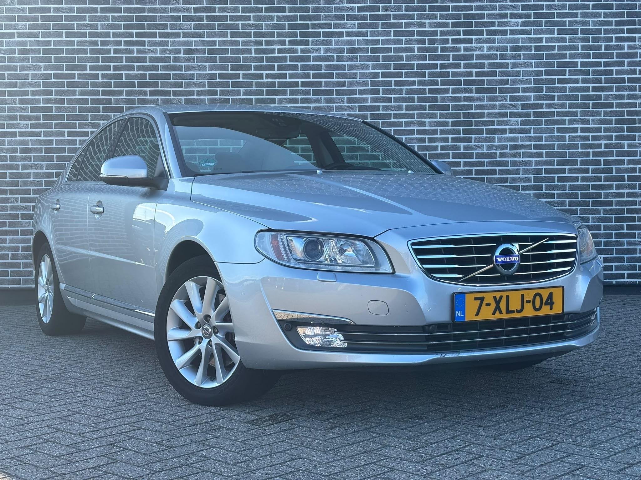 Volvo S80 2.0 T5 Summum | Trekhaak | Parkeersensoren | Schui, Auto's, 4 cilinders, Bedrijf, Sedan, Zilver of Grijs