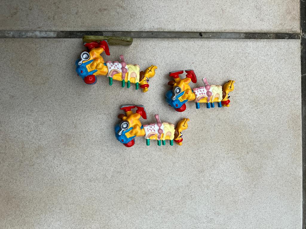 Kinder surprise Ferrero figuurtjes - Giraf, Ophalen of Verzenden, Hardplasticfiguren