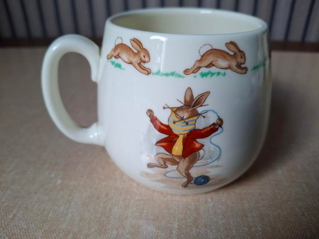 Royal Doulton kindermok, Nieuw, Ophalen of Verzenden, Overige stijlen, Kop(pen) en/of Schotel(s)