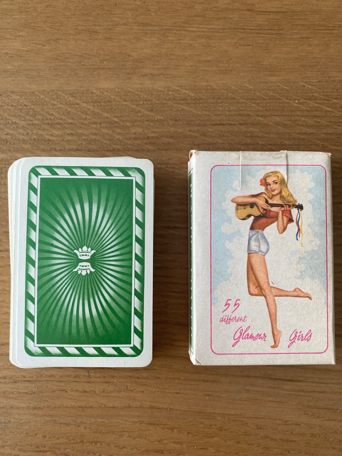 55 Glamour Girls Pin-up Speelkaarten Jaren '60-'70, Verzamelen, Speelkaarten, Jokers en Kwartetten, Ophalen of Verzenden, Gebruikt