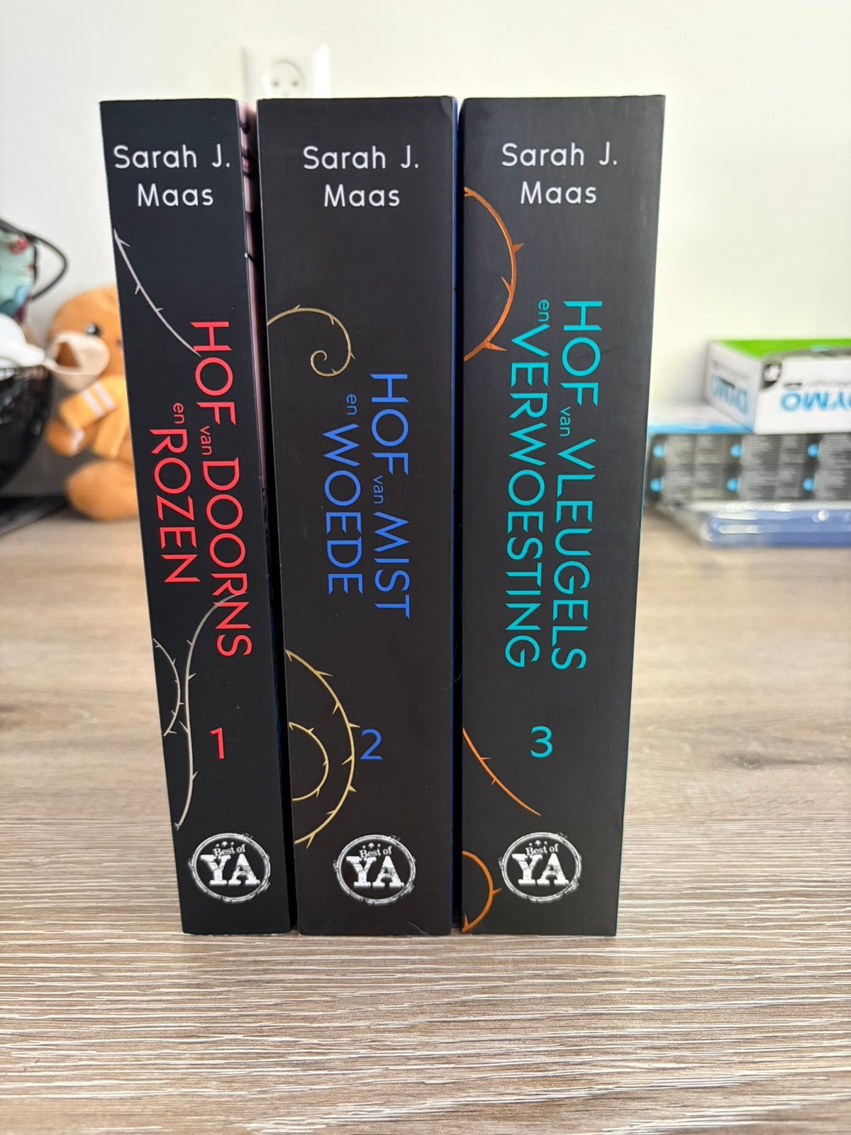 Het hof van doorns en rozen 1-3, Boeken, Ophalen of Verzenden, Gelezen