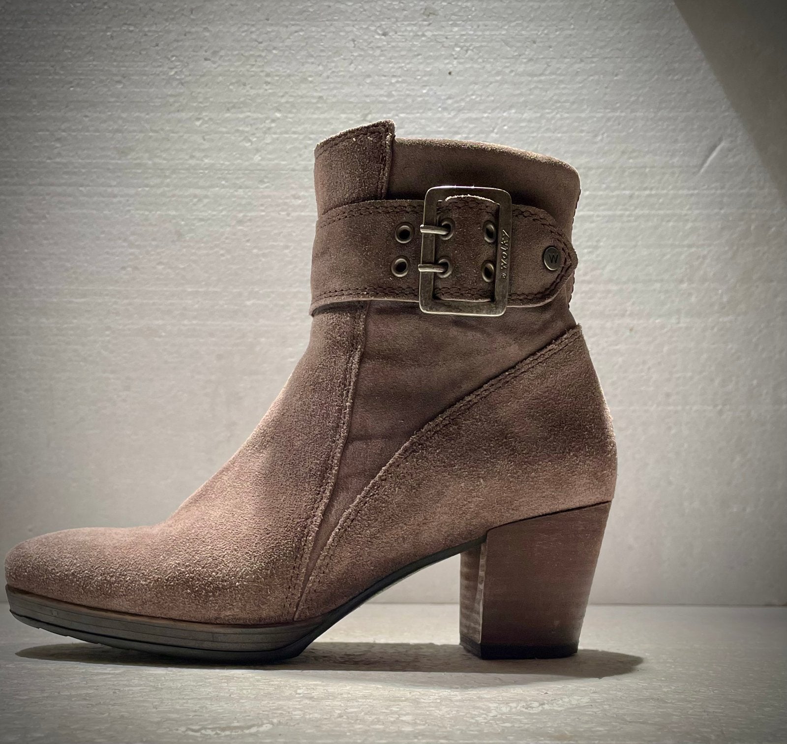Wolky Comfort enkel laarzen zacht grijs 41, Kleding | Dames, Ophalen of Verzenden, Lage of Enkellaarzen