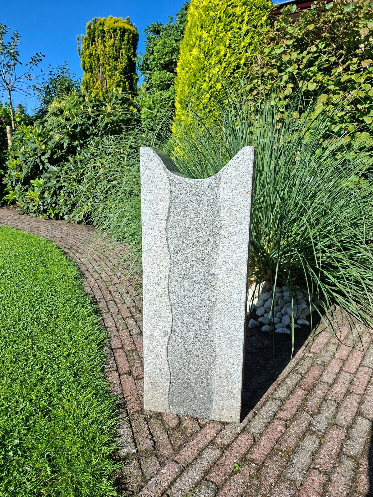 Granieten tuinbeeld/object - Modern design, Tuin en Terras, Tuinbeelden, Ophalen of Verzenden, Zo goed als nieuw, Steen, Abstract beeld