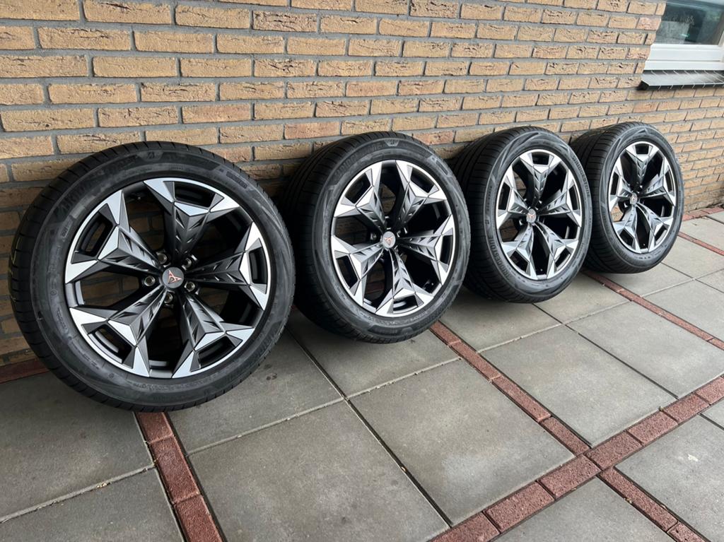19 inch ORG cupra terramar  velgen met banden, Auto-onderdelen, Banden en Velgen, Banden en Velgen, 235 mm, Zomerbanden, Ophalen