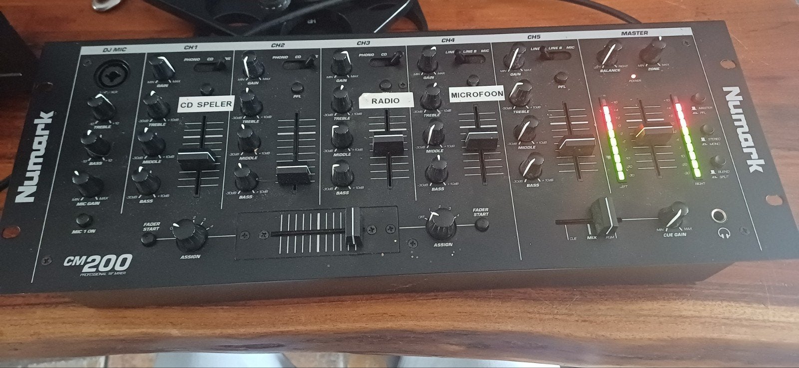 Numark CM200 DJ Mixer - 5-kanaals professionele mixer, Muziek en Instrumenten, Dj-sets en Draaitafels, Ophalen, Gebruikt, Dj-set