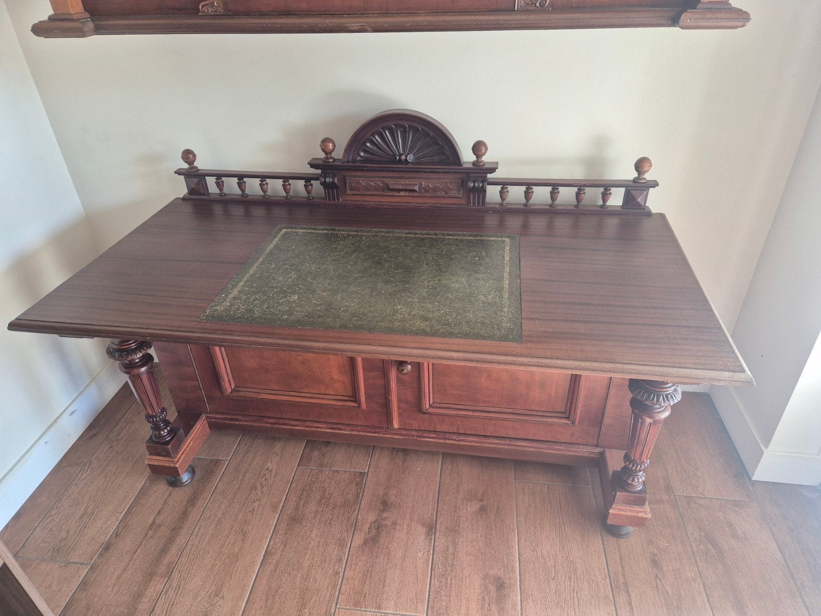 Antiek houten bureau met opbergruimte, Ophalen, Gebruikt, Hout, Antiek