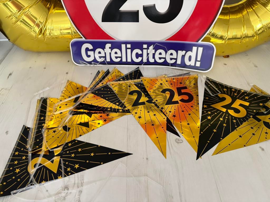 Versiering 25 jaar, Ophalen, Versiering, Verjaardag