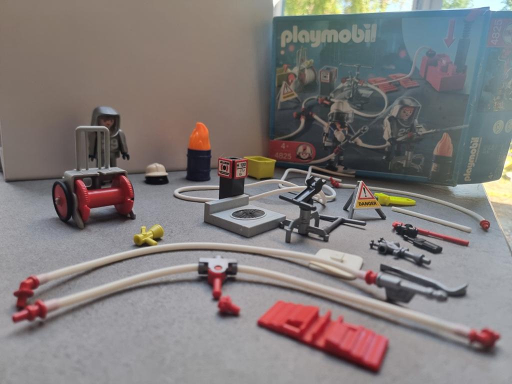 Playmobil 4825 Brandweer met doos - mist enkele onderdelen, Kinderen en Baby's, Speelgoed | Playmobil, Ophalen of Verzenden, Zo goed als nieuw