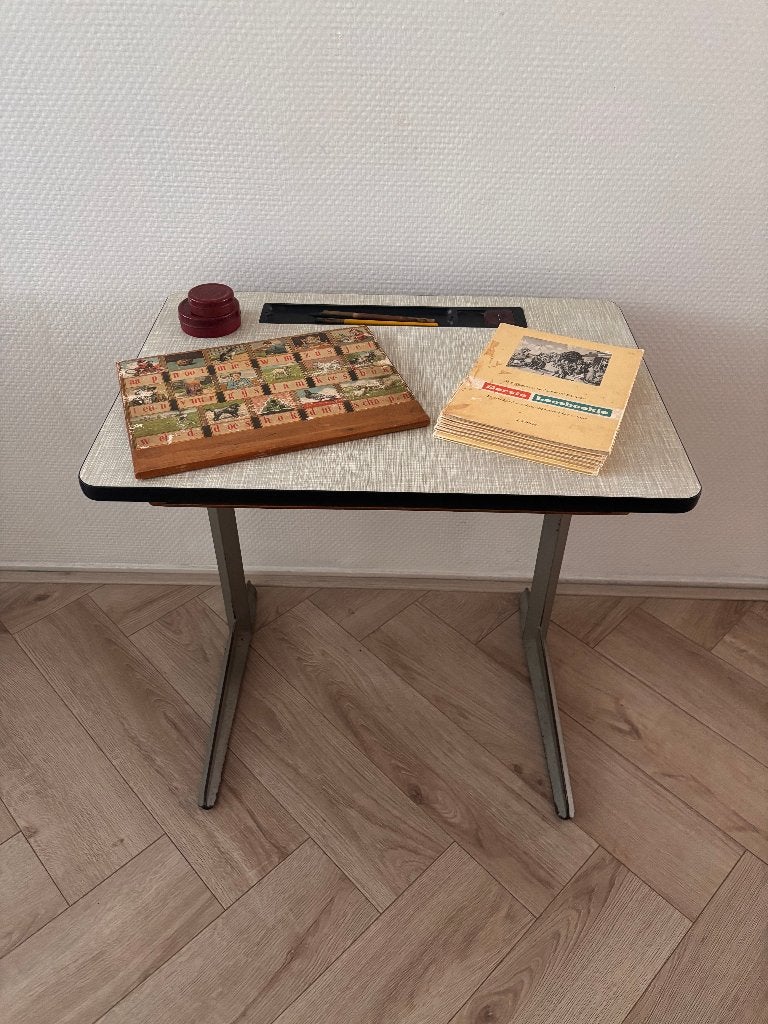 Vintage schooltafeltje Talad., Ophalen