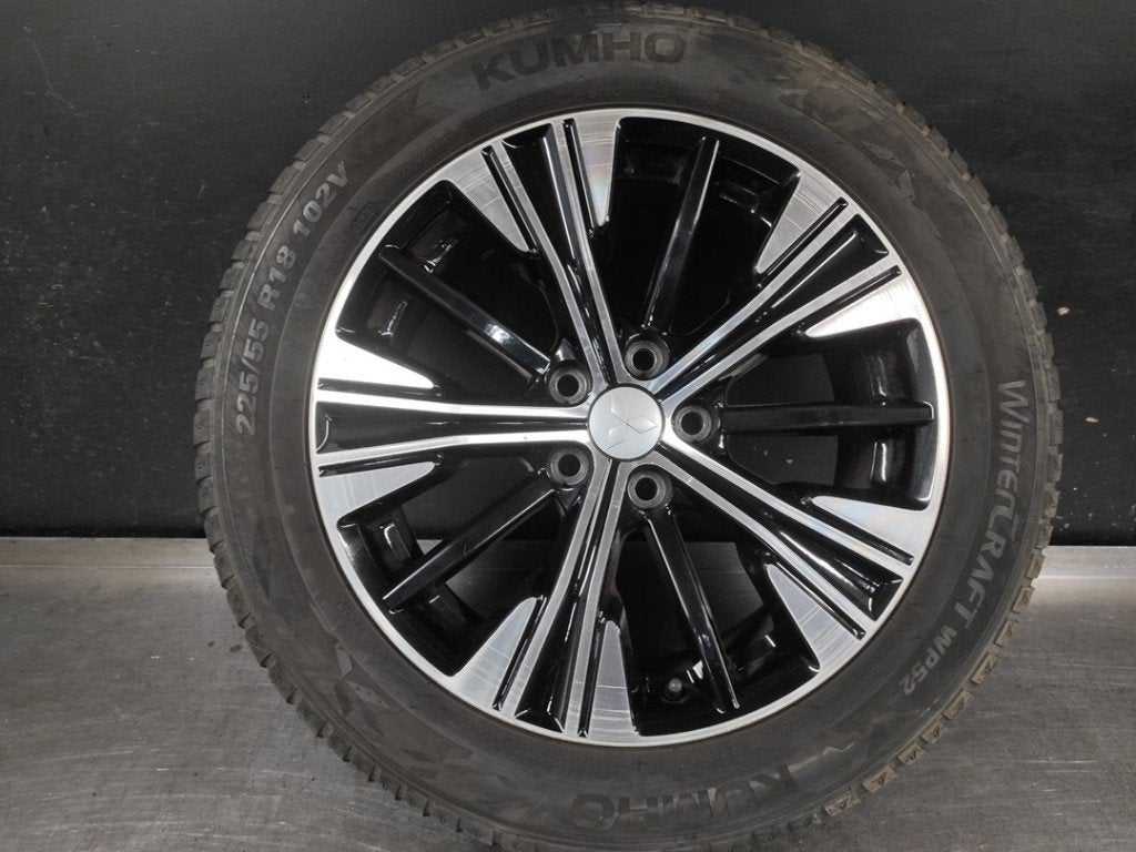 Velg + band Mitsubishi Eclips Cross (225-55-R18), Auto-onderdelen, Banden en Velgen, 18 inch, Gebruikt, Banden en Velgen, Personenwagen