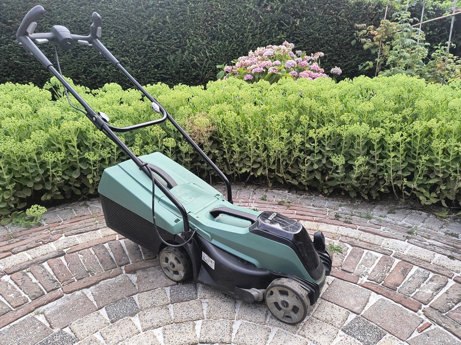 Bosch elektrische grasmaaier, Ophalen, Cirkelmaaier, Gebruikt, Accu-grasmaaier