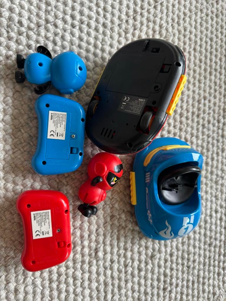 2x Bestuurbare Auto's met Afstandsbediening, Ophalen, Gebruikt, Afstandsbediening